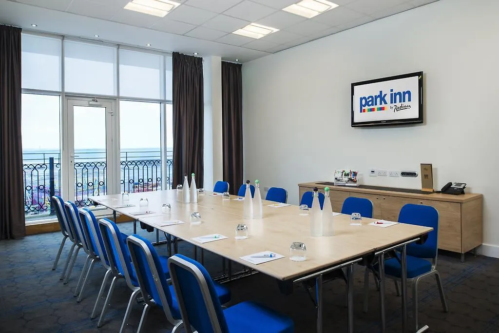 מלון סאות'אנד און סי Park Inn By Radisson Palace